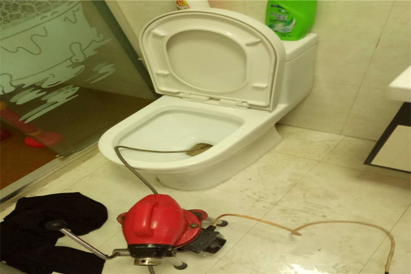 扎鲁特如何疏通马桶 疏通马桶多少钱