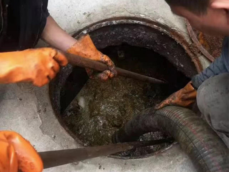 扎鲁特化油池、化粪池清理要做哪些安全措施？